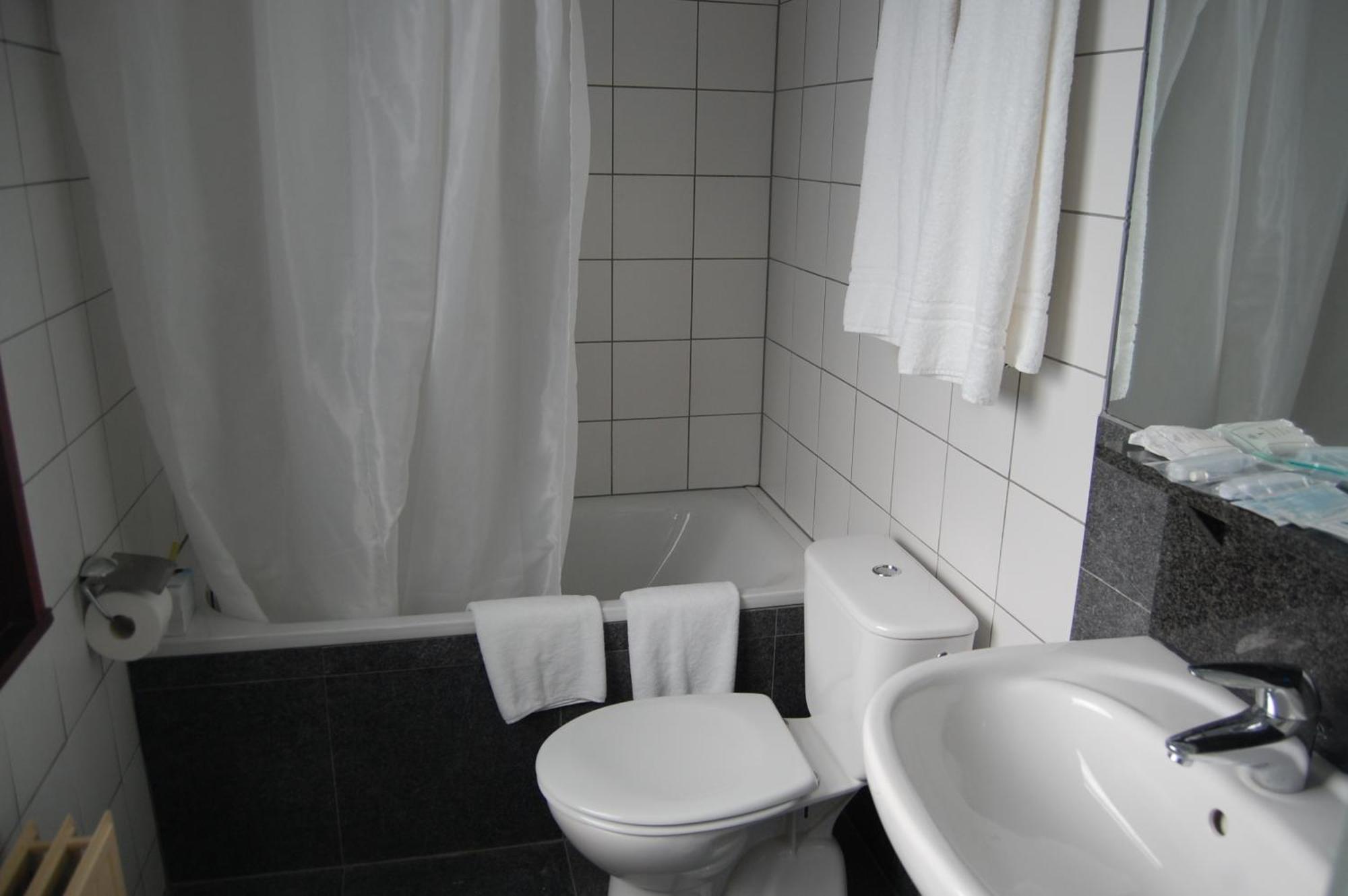 Hotel New Flanders Sint-Niklaas Oda fotoğraf